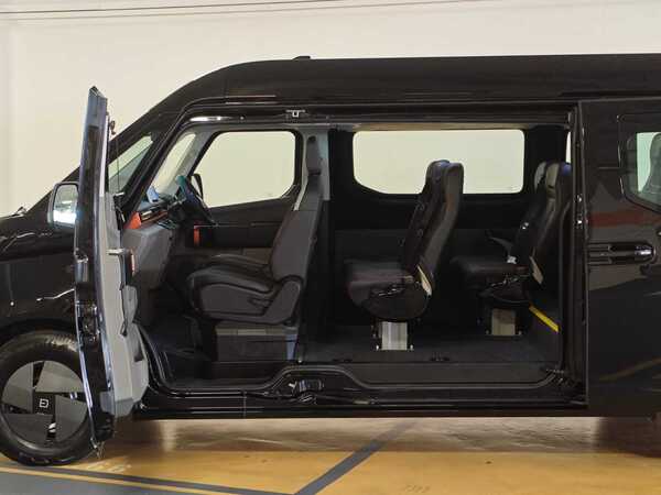Farizon SuperVan Minibus Electric