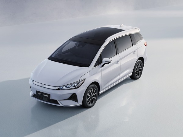 BYD M6 Electric