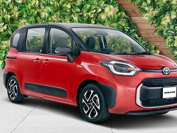 Toyota Sienta Hybrid