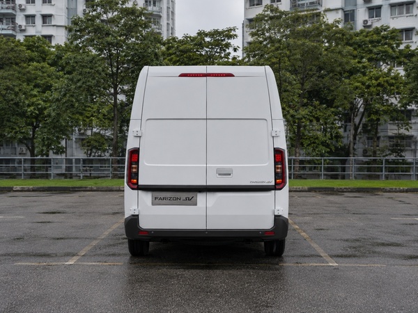 Farizon SuperVan Electric