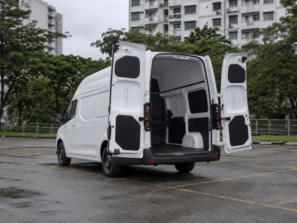 Farizon SuperVan Electric