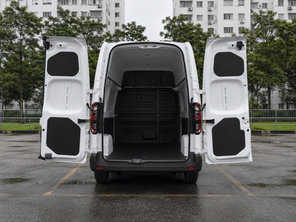 Farizon SuperVan Electric