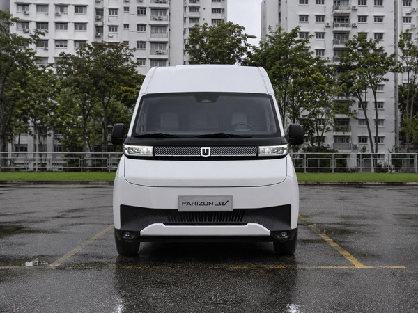 Farizon SuperVan Electric
