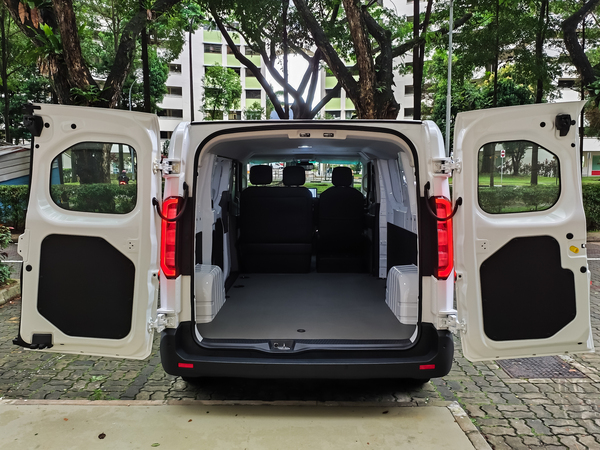 Farizon SuperVan Electric
